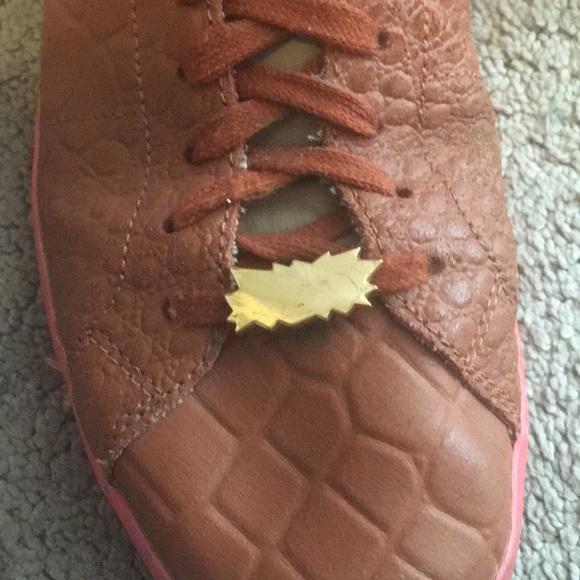 Tyga x Reebok’s - Picture 3 of 5